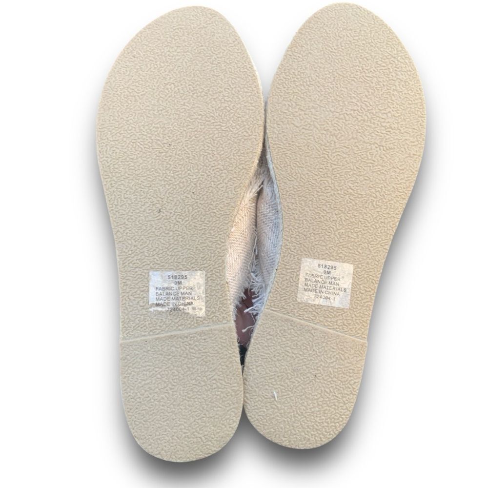 Minnetonka Women's Cream Slip-On Sandals - Picture 7 of 12
